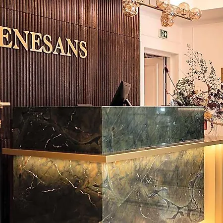 Renesans Hotell 3*